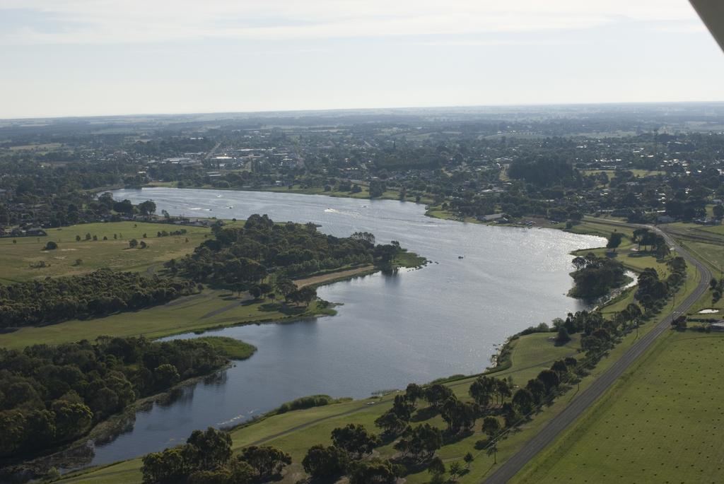 Lake Hamilton Motor Village And Caravan Park ภายนอก รูปภาพ